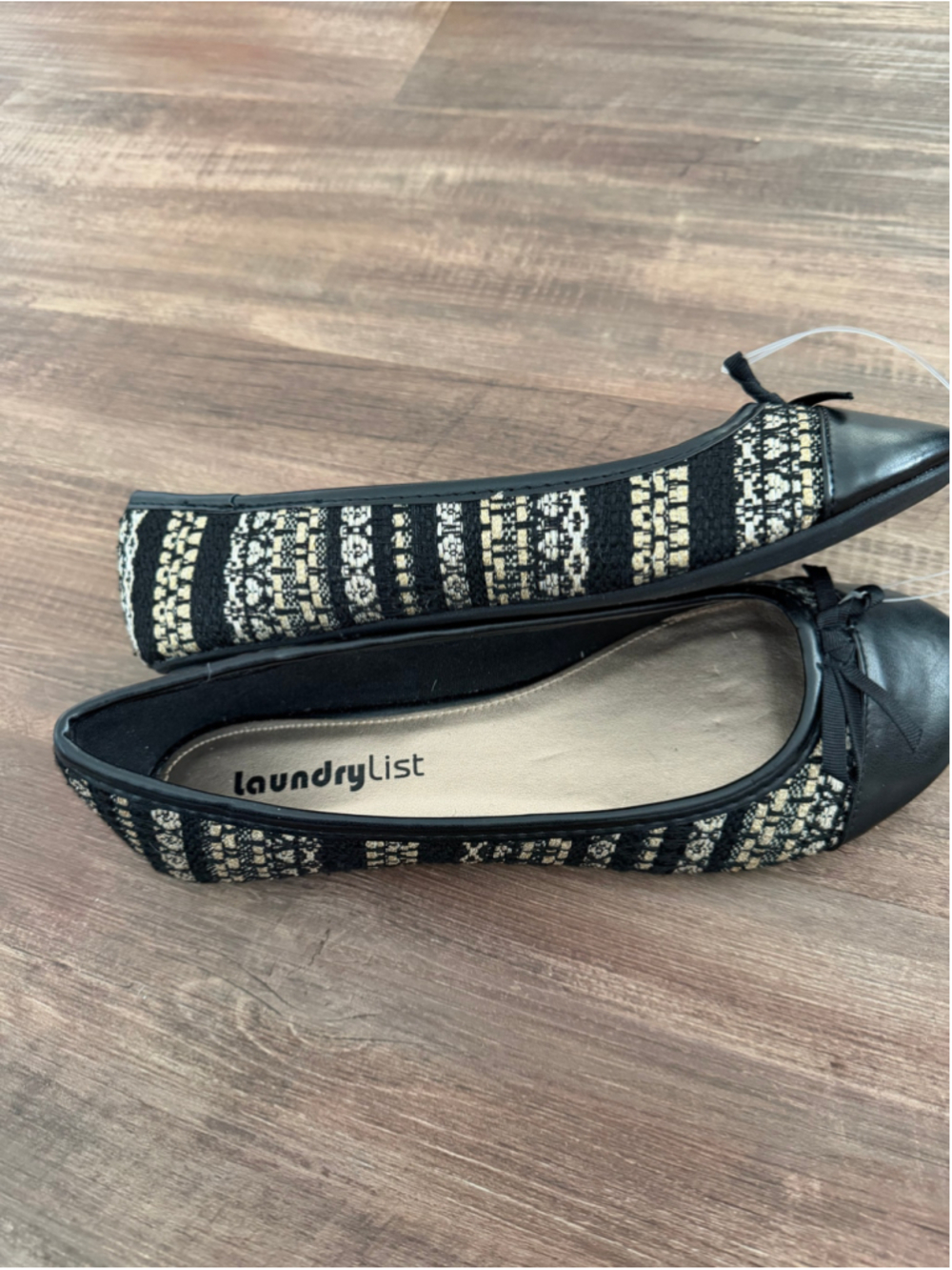 Laundry List Ballet Flats Size 8 Black Gold